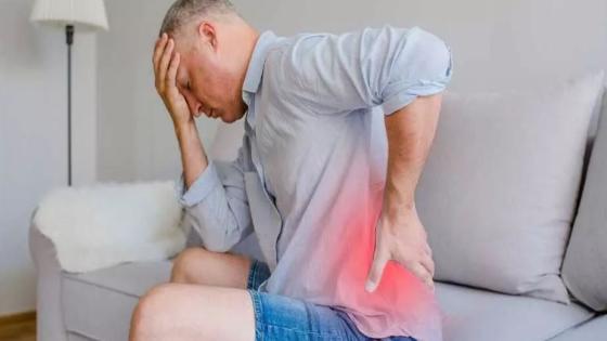 سبعة أسباب وراء الإحساس بالآلم في الظهر عند التنفس .. بعضها خطير للغاية