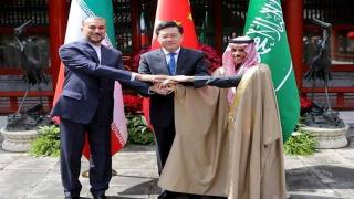 توقيع المملكة العربية السعودية وإيران على بيان مشترك بإعادة فتح القنصليات والسفارتين