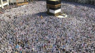 “الحج” تؤكد على أحقية المؤأة في “تأشيرة العمرة” دون محرم أو عصبة