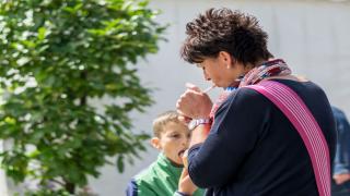 العلماء يكشفون عن خطر جديد للتدخين السلبي على الأطفال